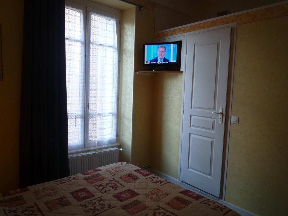 Au Relais Du Parc De Millevaches Hotel Felletin Bagian luar foto